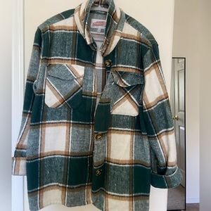 Women’s flannel shacket